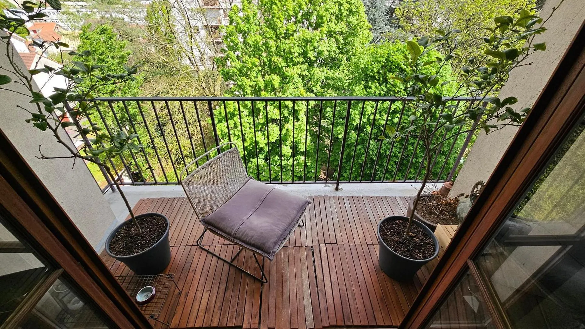 Big & Calm Familial Apartment With Balcony, Car Parking And Free Wifi Villejuif France