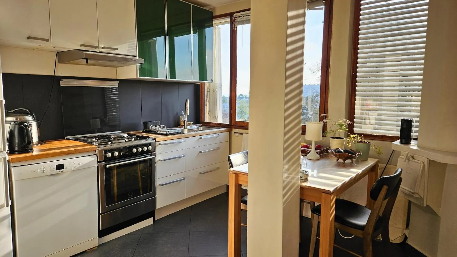 Big & Calm Familial Apartment With Balcony, Car Parking And Free Wifi Villejuif